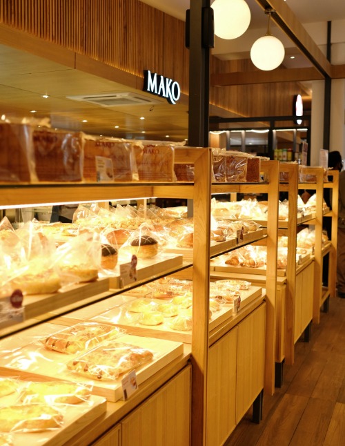 History 1 - MAKO Cake and Bakery